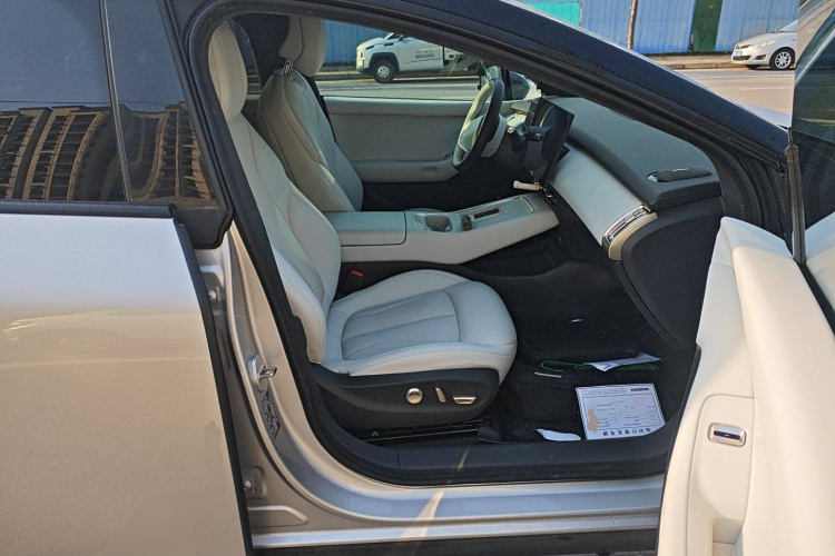 小鹏P7+ 2024款 超长续航 Max中控内饰41