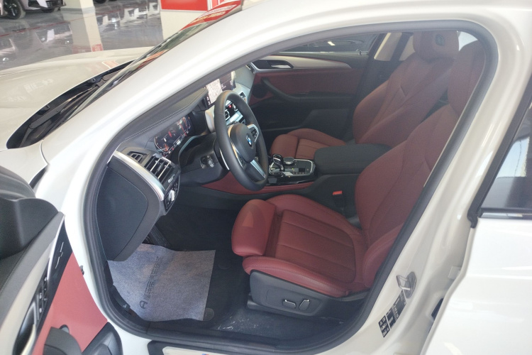 宝马X4 2022款 xDrive 25i M运动套装中控内饰7003