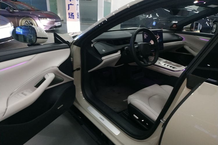 小米汽车 小米SU7 2024款 后驱超长续航高阶智驾Pro版中控内饰7003