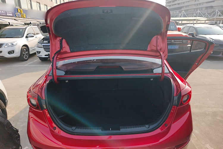 马自达3 昂克赛拉 2016款 三厢 1.5L 自动豪华型机舱底盘23