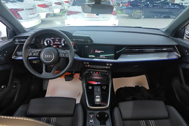 奥迪A3 2023款 改款 Sportback 35 TFSI 时尚运动型中控内饰12