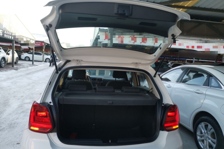 大众 Polo 2016款 1.6L 自动舒适型机舱底盘23