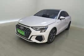 奥迪A3 2024款 A3L Limousine 35 TFSI 豪华运动型