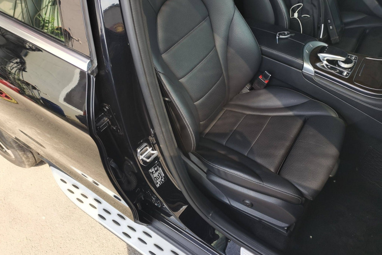 奔驰GLC 2019款 GLC 260 L 4MATIC 豪华型局部细节41