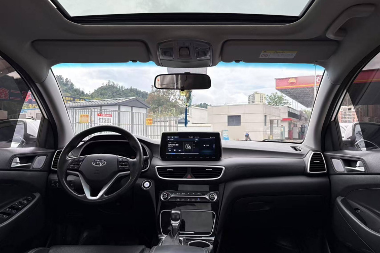 现代 途胜 2020款 280TGDi 两驱GLS时尚版 国VI中控内饰7002