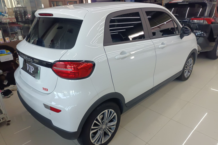 零跑汽车 零跑T03 2024款 403舒享版车身外观6005