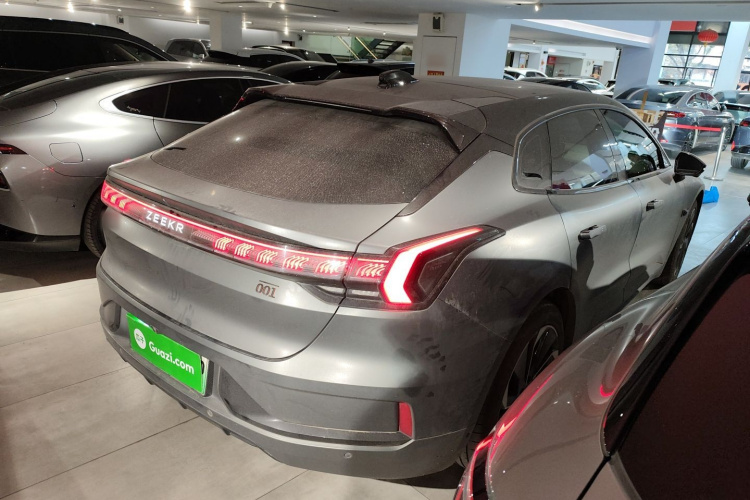 极氪001 2022款 超长续航双电机 ME版车身外观7