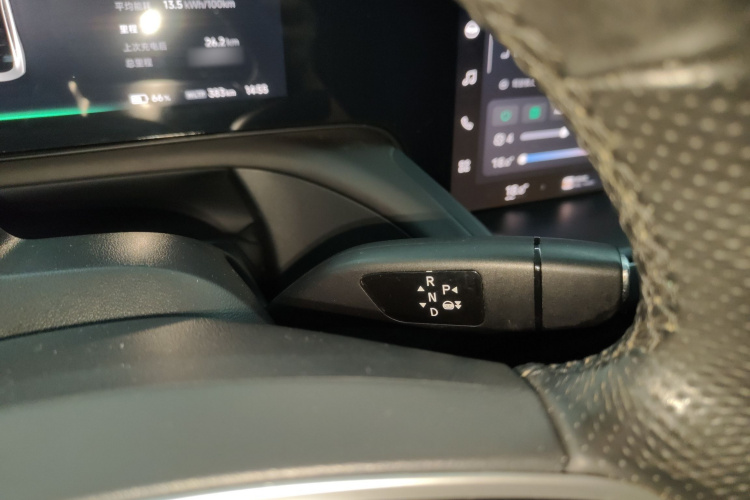 小鹏P7 2020款 670N局部细节18