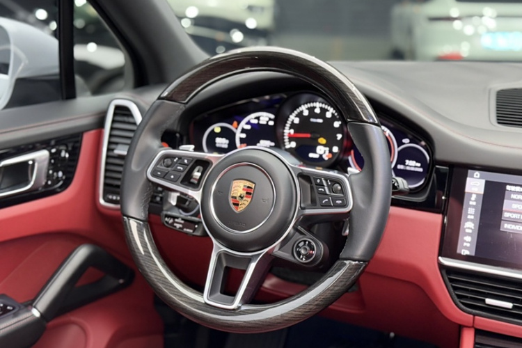 保时捷 2019款 Cayenne 3.0T中控内饰7003
