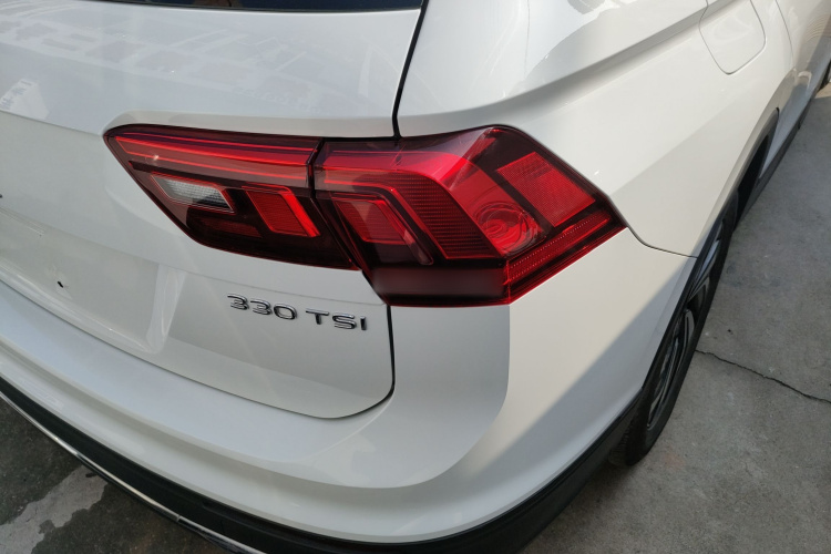 大众 途观L 2023款 330TSI 自动两驱舒享版车身外观6006