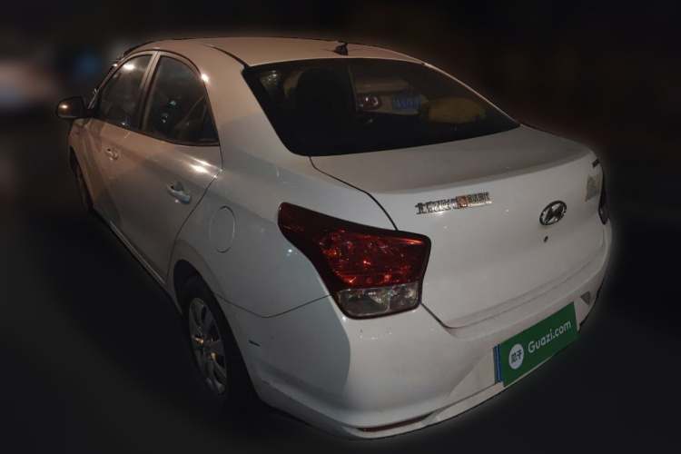 现代 瑞纳 2017款 1.4L 手动焕新版 国VI车身外观5