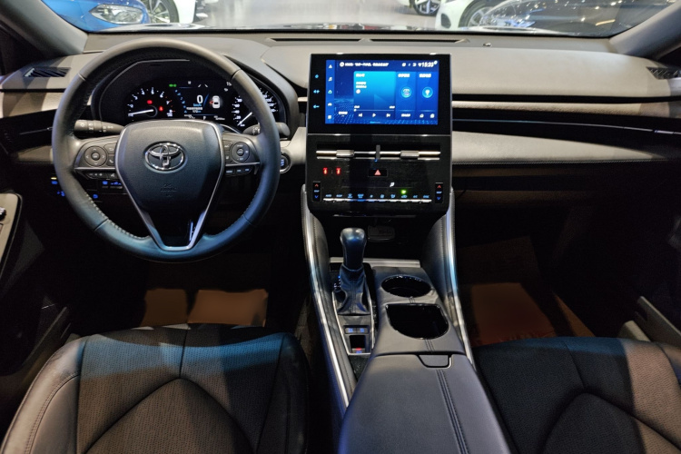 丰田 亚洲龙 2022款 2.0L 豪华版中控内饰7003
