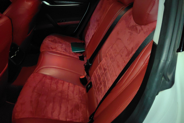 玛莎拉蒂 Ghibli 2014款 3.0T S中控内饰21