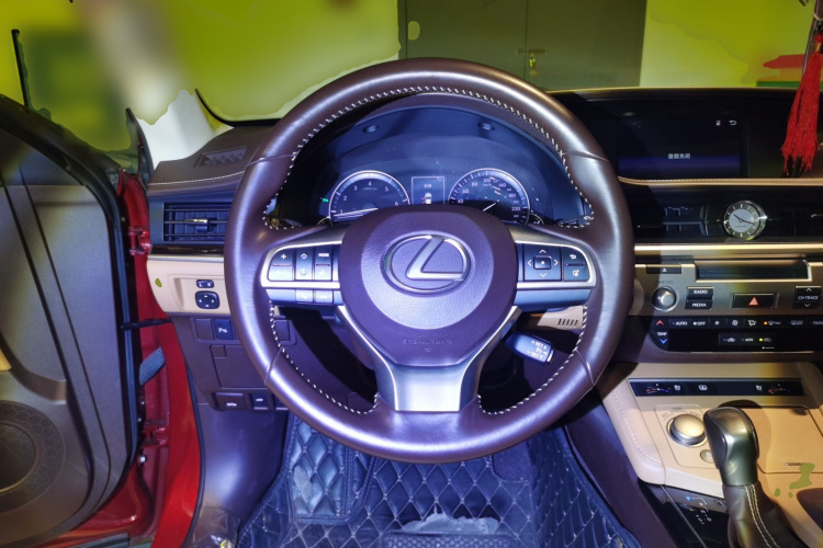 雷克萨斯ES 2015款 250 典雅版中控内饰13