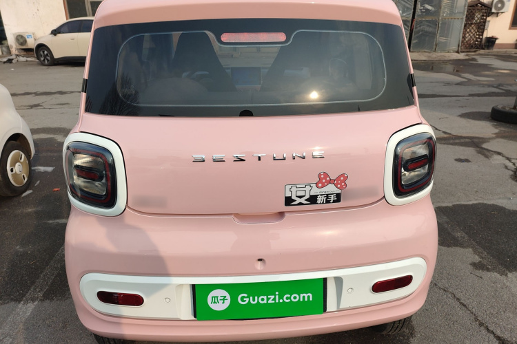 奔腾小马 2025款 222km 灵动马车身外观6