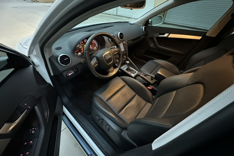 奥迪A3(进口) 2013款 Sportback 35 TFSI 豪华型中控内饰7004