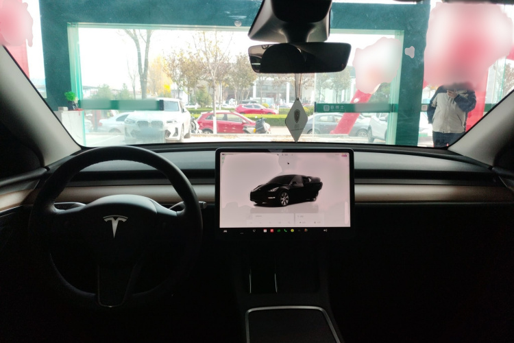 特斯拉 Model Y 2022款 后轮驱动版中控内饰7002