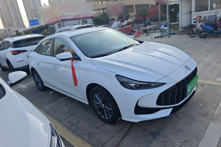 名爵 MG5 2025款 180DVVT 全球豪华版车身外观6002