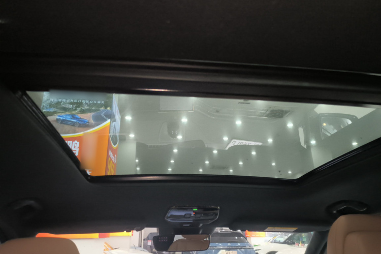 蔚来ES8 2020款 580KM 签名版 六座版中控内饰22