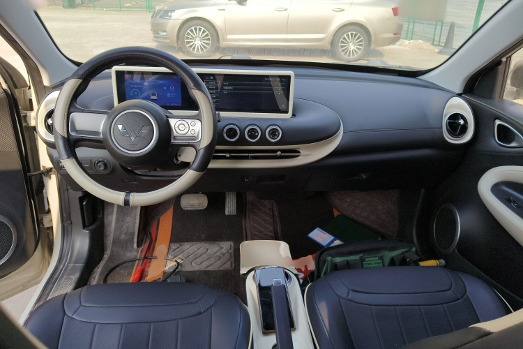 五菱汽车 五菱缤果 2023款 333km 快享款中控内饰12