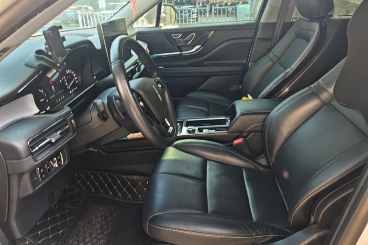 林肯 冒险家 2020款 2.0T 两驱尊享版中控内饰19