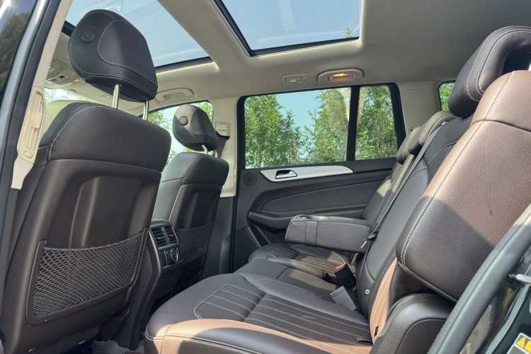 奔驰GLS 2018款 改款 GLS 320 4MATIC中控内饰7003