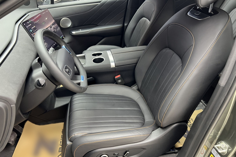 长安启源E07 2025款 纯电 四驱 90kWh Ultra高性能版中控内饰7006