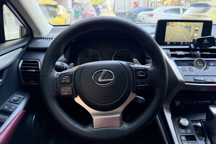 雷克萨斯NX 2020款 200 前驱 锋行版 国VI中控内饰7005