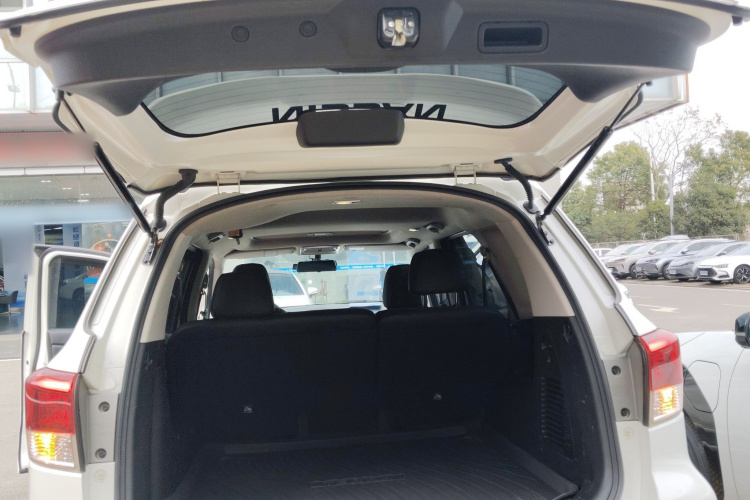 日产 途达 2020款 2.5L XL Upper 4WD 自动四驱豪华版局部细节23