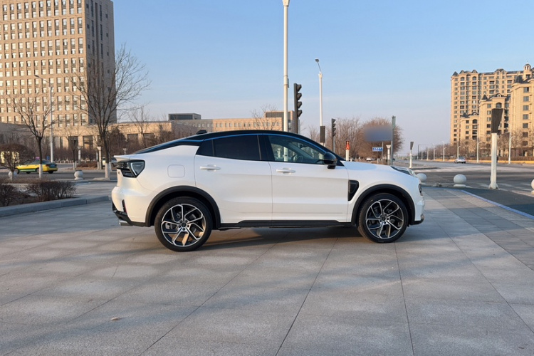 领克05 2020款 2.0TD 两驱耀Halo车身外观6005