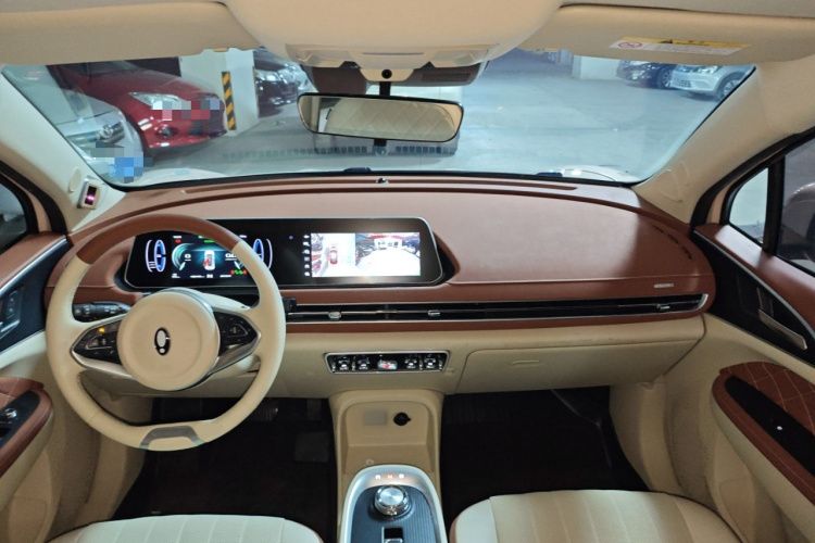 欧拉好猫 2022款 莫兰迪版 400km标准续航 尊贵型 三元锂中控内饰7002