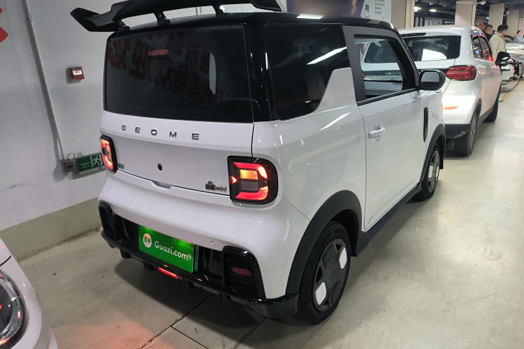 吉利银河 2025款 210km 熊猫卡丁车身外观7