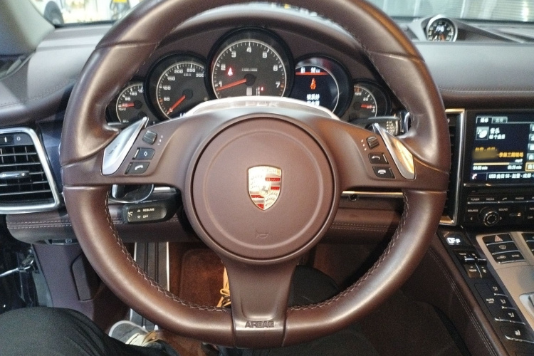 保时捷 2014款 Panamera 3.0T局部细节13