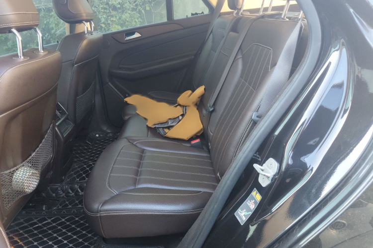 奔驰GLE 2016款 GLE 320 4MATIC 动感型中控内饰7004