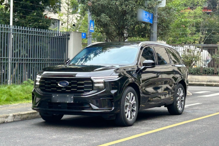 福特 2023款 锐界L 2.0T EcoBoost E混动四驱七座至尊型车身外观6010