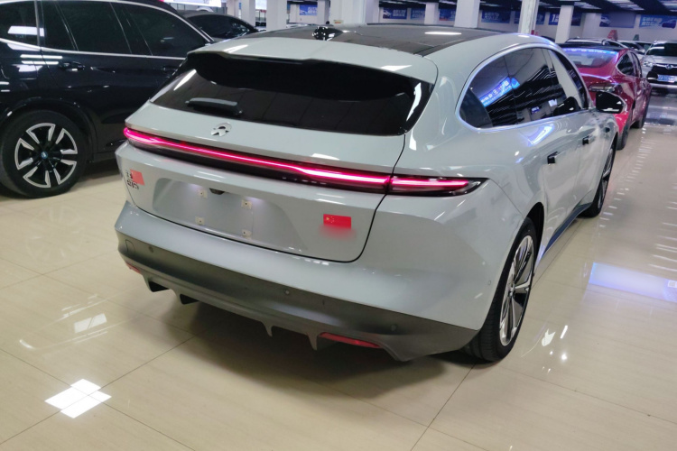 蔚来ET5T 2023款 75kWh Touring车身外观7