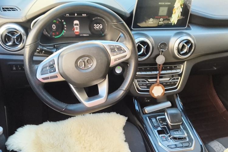 北京汽车 北京EX5 2019款 悦风版中控内饰13