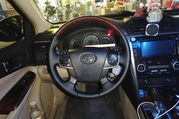 丰田 凯美瑞 2012款 2.5G 豪华版局部细节13
