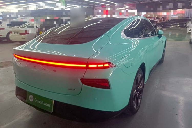 小鹏P7 2020款 586N车身外观7