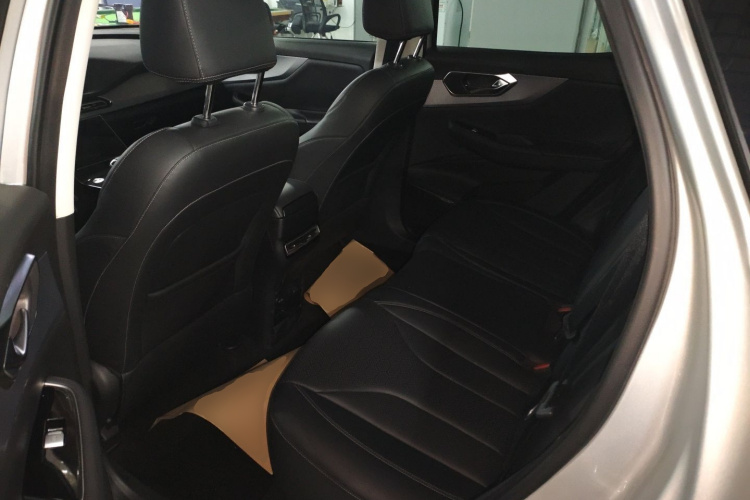 北京汽车 北京X7 2022款 1.5TD DCT致尚版中控内饰21