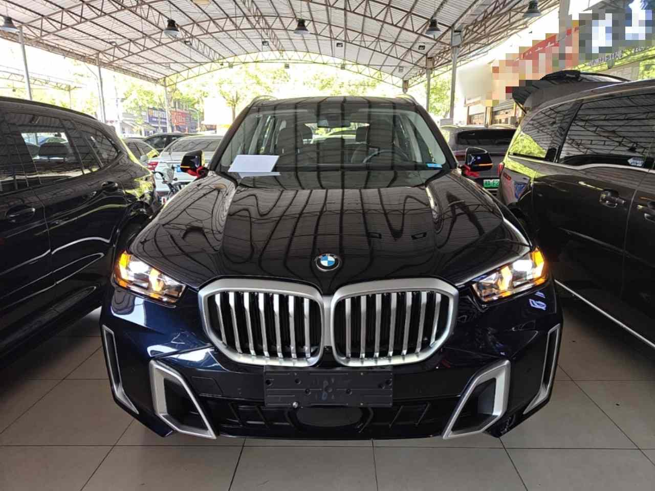 宝马X5 2023款 xDrive 30Li 尊享型M运动套装(1)