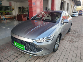 比亚迪 秦PLUS 2024款 荣耀版 DM-i 55KM领先型