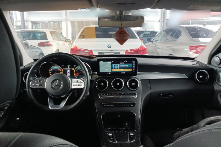 奔驰C级 2020款 C 260 L 运动版中控内饰12