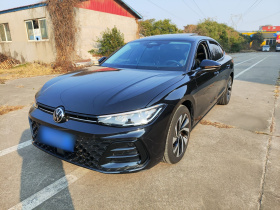 大众 帕萨特 2025款 Pro 380TSI 星空龙耀版