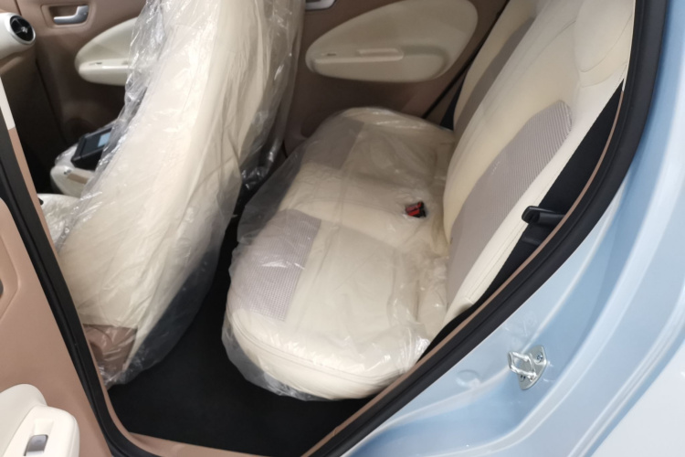 五菱汽车 宏光MINIEV 2025款 四门版 进阶款中控内饰21