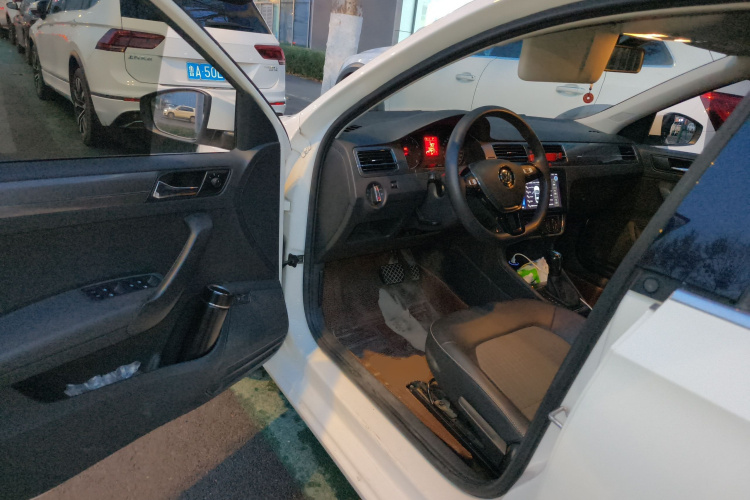 大众 桑塔纳 2019款 1.5L 自动舒适版 国VI中控内饰20