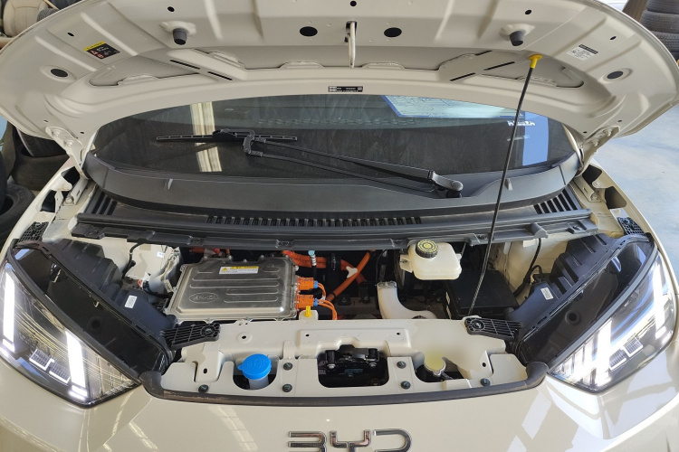 比亚迪 海鸥 2025款 智驾版 305km 自由版机舱底盘24