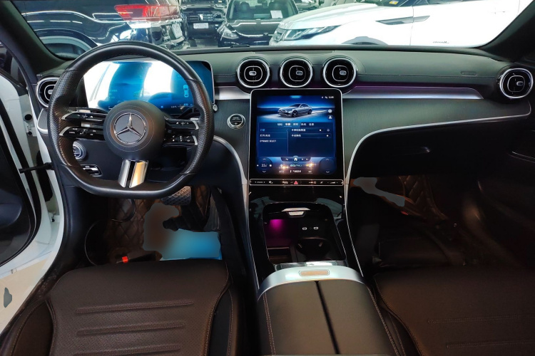 奔驰C级 2022款 C 200 L 运动版中控内饰12