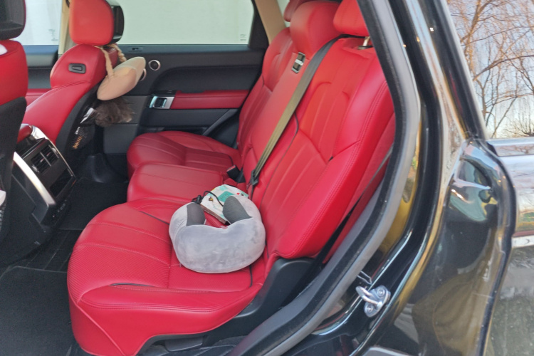 路虎 揽胜运动版 2017款 3.0 SC V6 HSE DYNAMIC中控内饰21