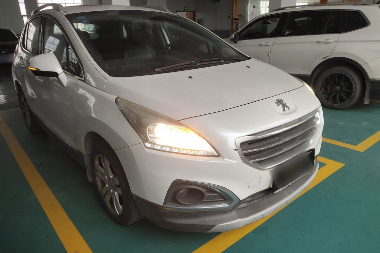 标致3008 2015款 2.0L 自动经典版车身外观3